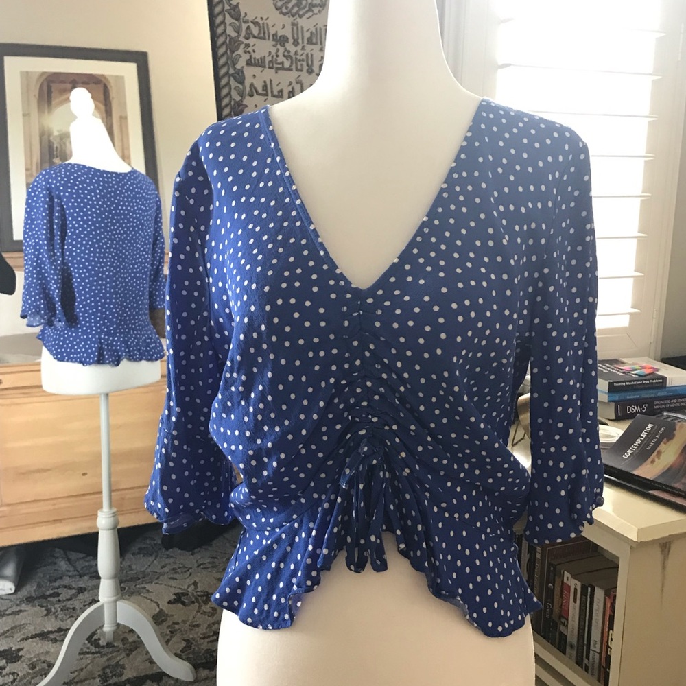 Retro-chic polka dot crop blouse